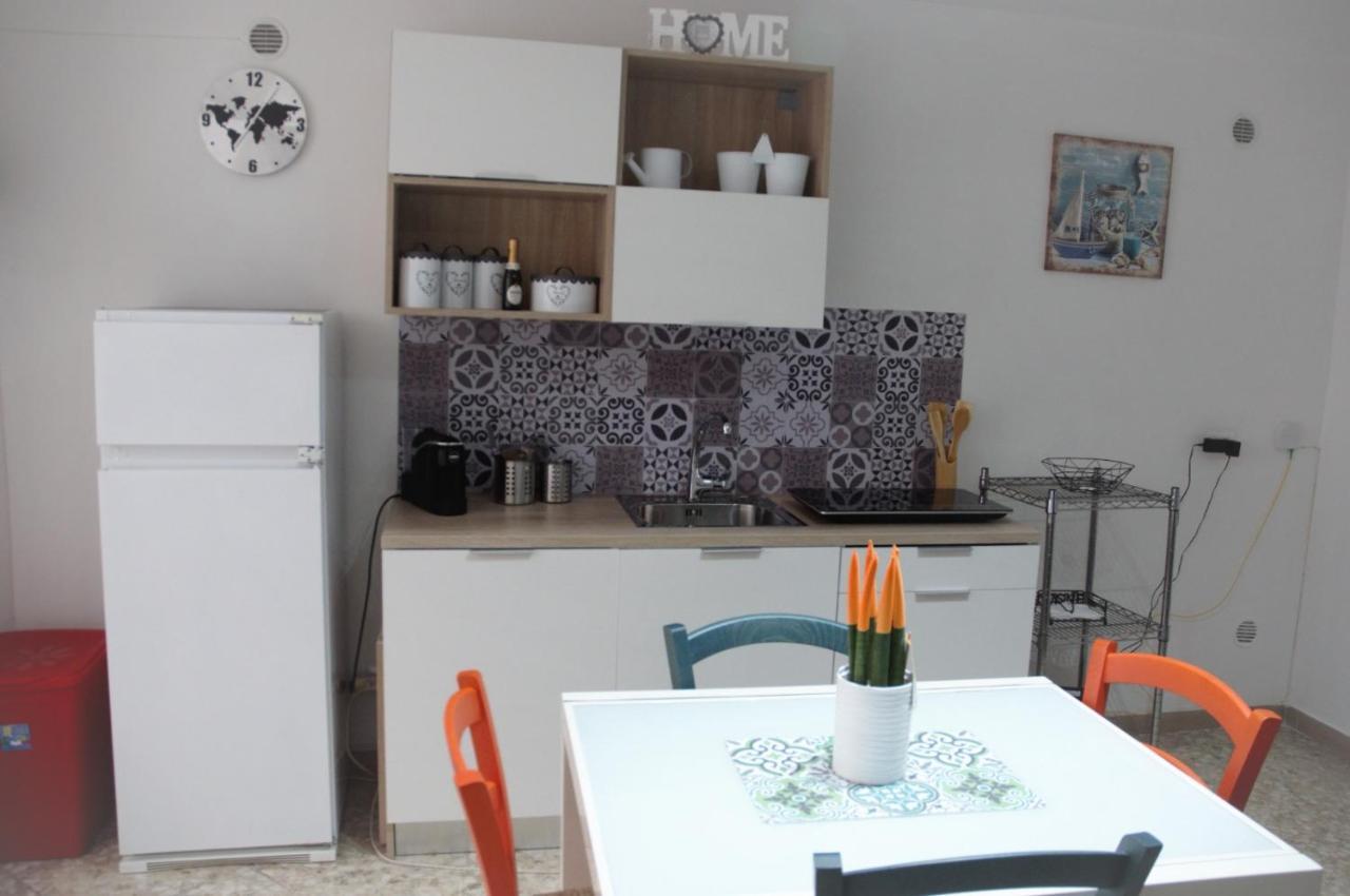 Enry'S House Apartment Бари Екстериор снимка