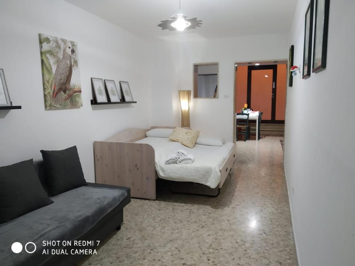 Enry'S House Apartment Бари Екстериор снимка